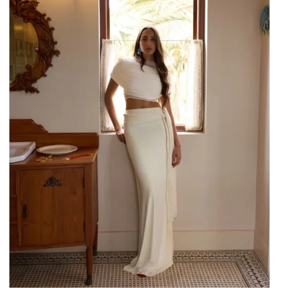 Deme By Gabriella Revolve Alyssa 3 Piece Co-Ord Set in Off White size medium - Picture 2 of 16